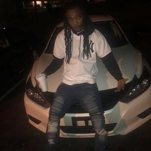 Meet your Posher, Dee